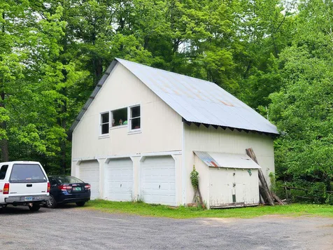 221 Dump Road Warren VT 05674