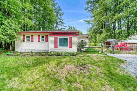15 Moccasin Trail Hillsborough NH 03244