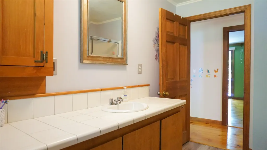 112 Waters Road Lyman NH 03585