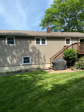 15 Woodbury Street Salem NH 03079