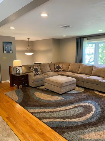 15 Woodbury Street Salem NH 03079