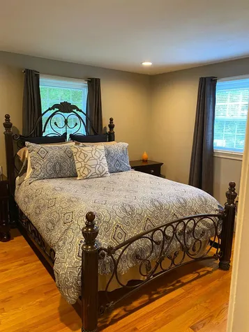 15 Woodbury Street Salem NH 03079