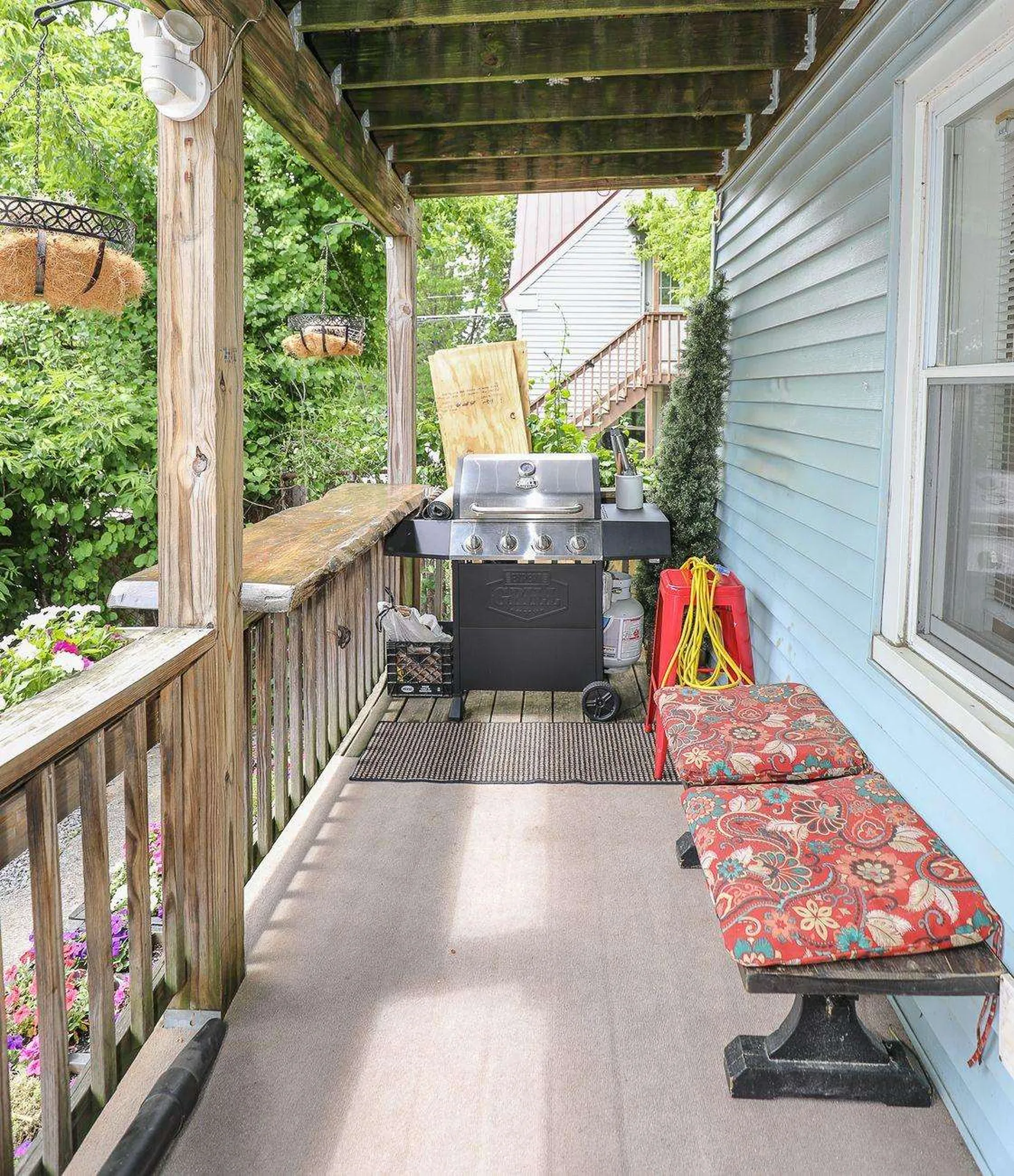 16 Ridge Street Nashua NH 03064