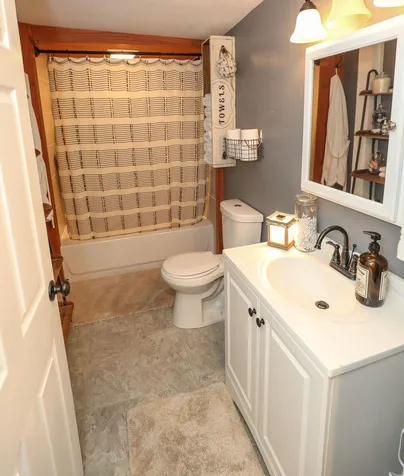16 Ridge Street Nashua NH 03064