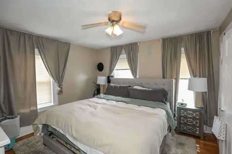 16 Ridge Street Nashua NH 03064