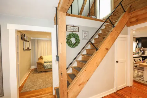 16 Ridge Street Nashua NH 03064