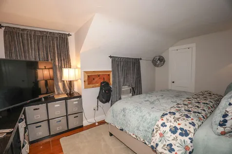 16 Ridge Street Nashua NH 03064