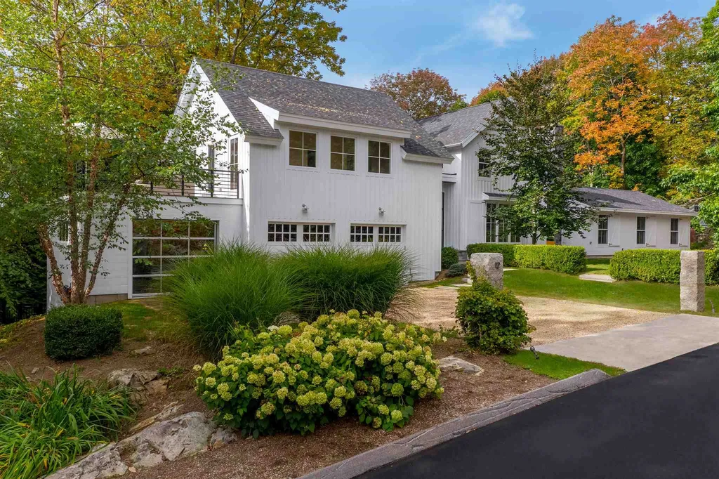 12 Sentry Hill Road York ME 03909