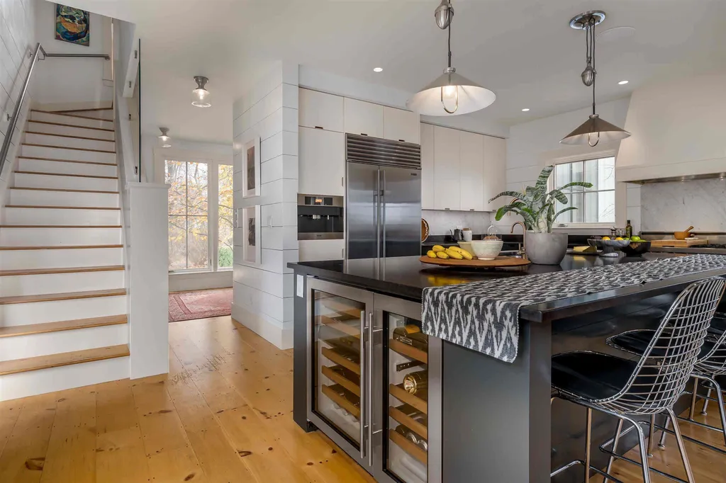 12 Sentry Hill Road York ME 03909