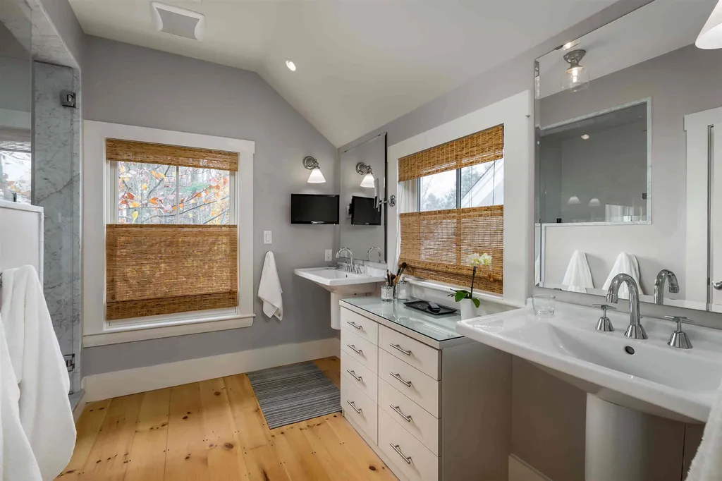 12 Sentry Hill Road York ME 03909