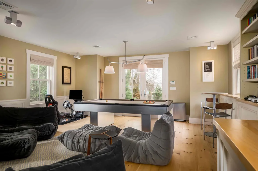 12 Sentry Hill Road York ME 03909