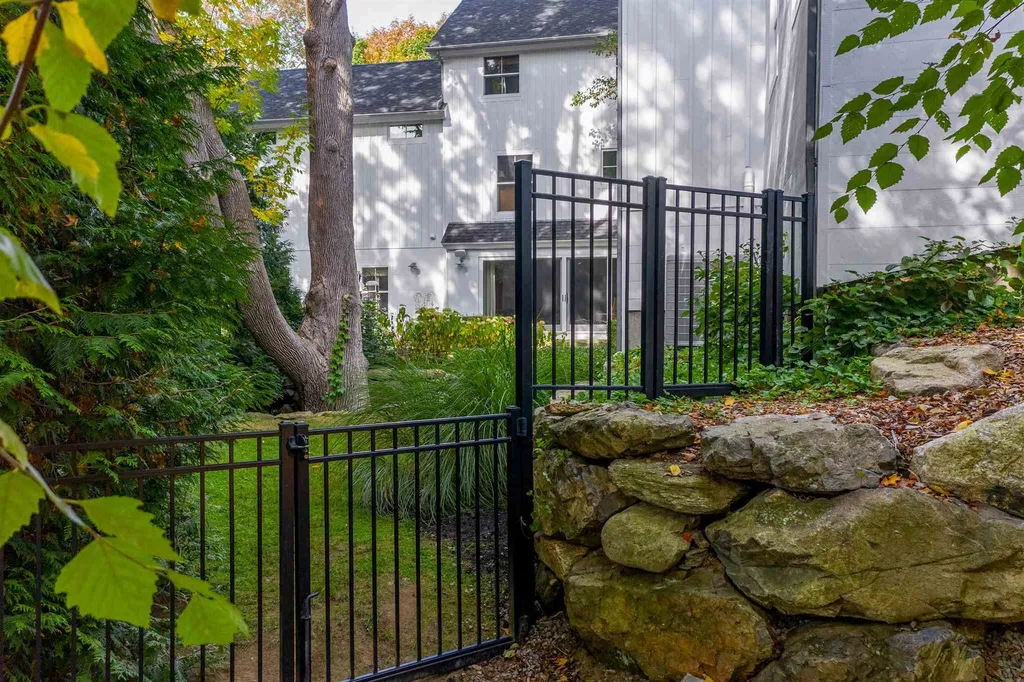 12 Sentry Hill Road York ME 03909