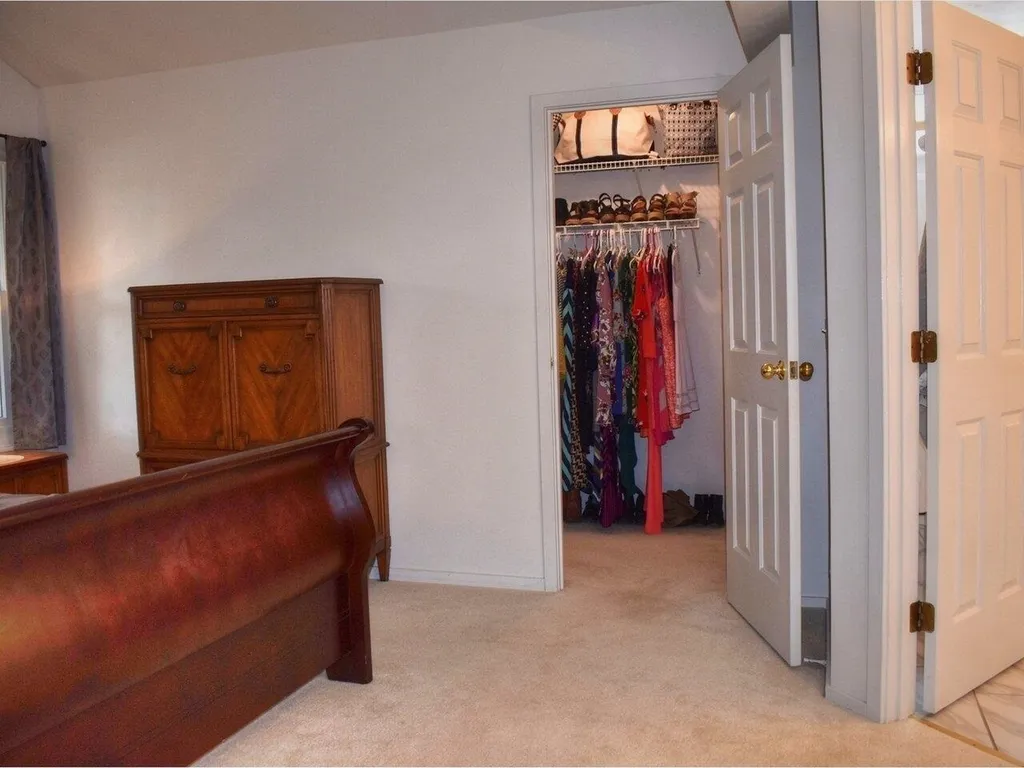 5 Iris Lane South Burlington VT 05403