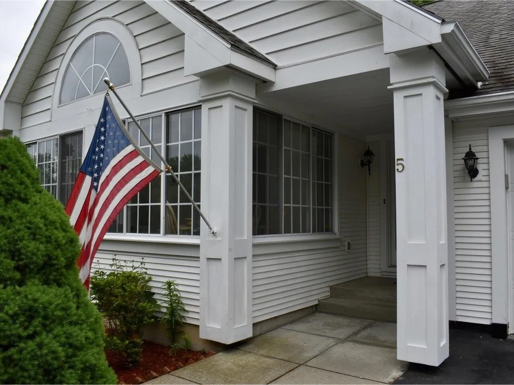 5 Iris Lane South Burlington VT 05403