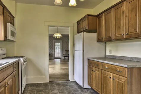 7 Blossom Street Keene NH 03431