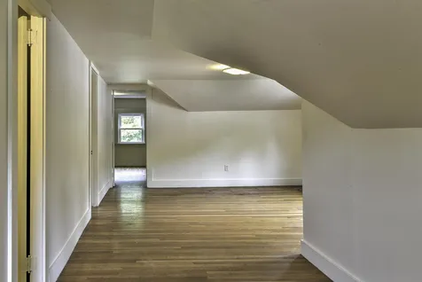 7 Blossom Street Keene NH 03431