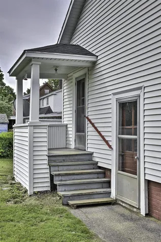 7 Blossom Street Keene NH 03431