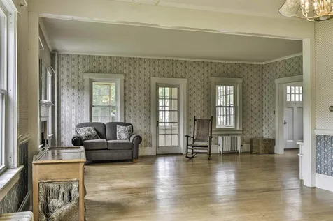 7 Blossom Street Keene NH 03431