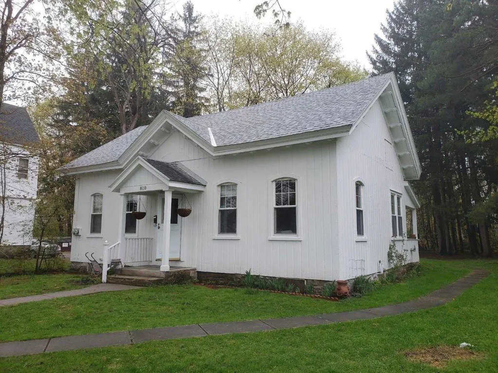 810-814 Main Street Bennington VT 05201