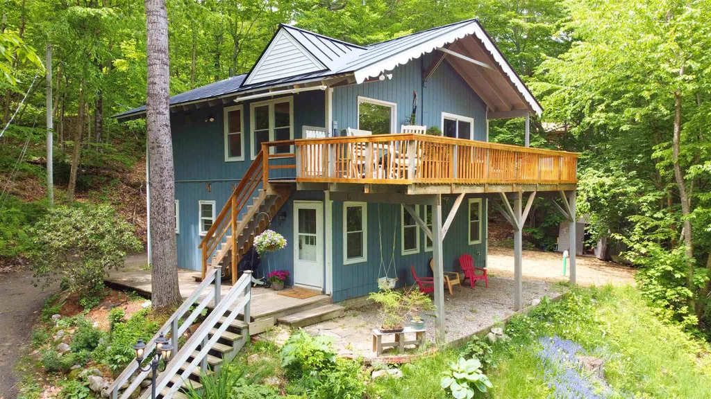 25 Hilltop Drive Newbury NH 03255