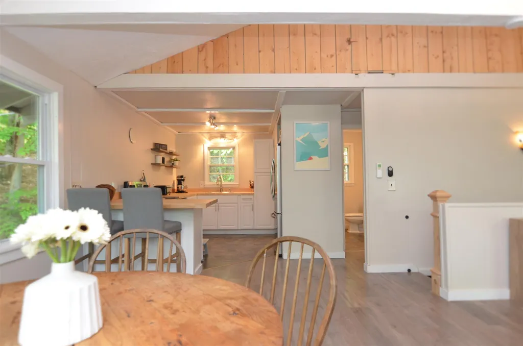 25 Hilltop Drive Newbury NH 03255