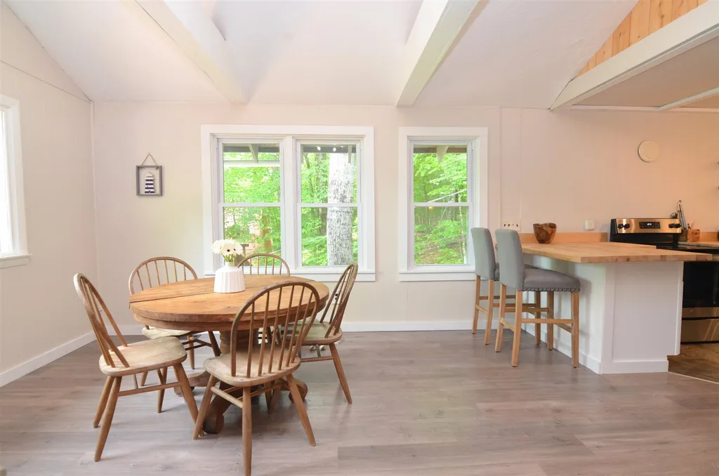 25 Hilltop Drive Newbury NH 03255
