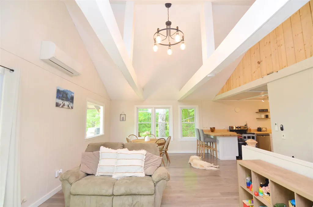 25 Hilltop Drive Newbury NH 03255