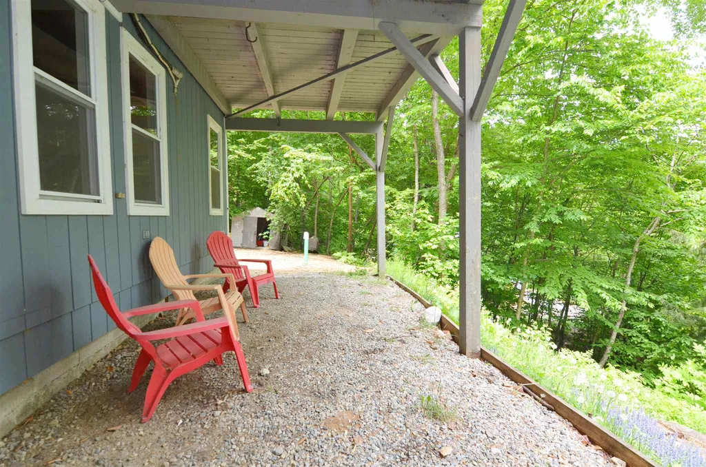25 Hilltop Drive Newbury NH 03255
