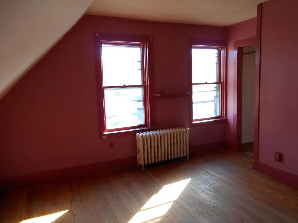 143 Pleasant Street Claremont NH 03743