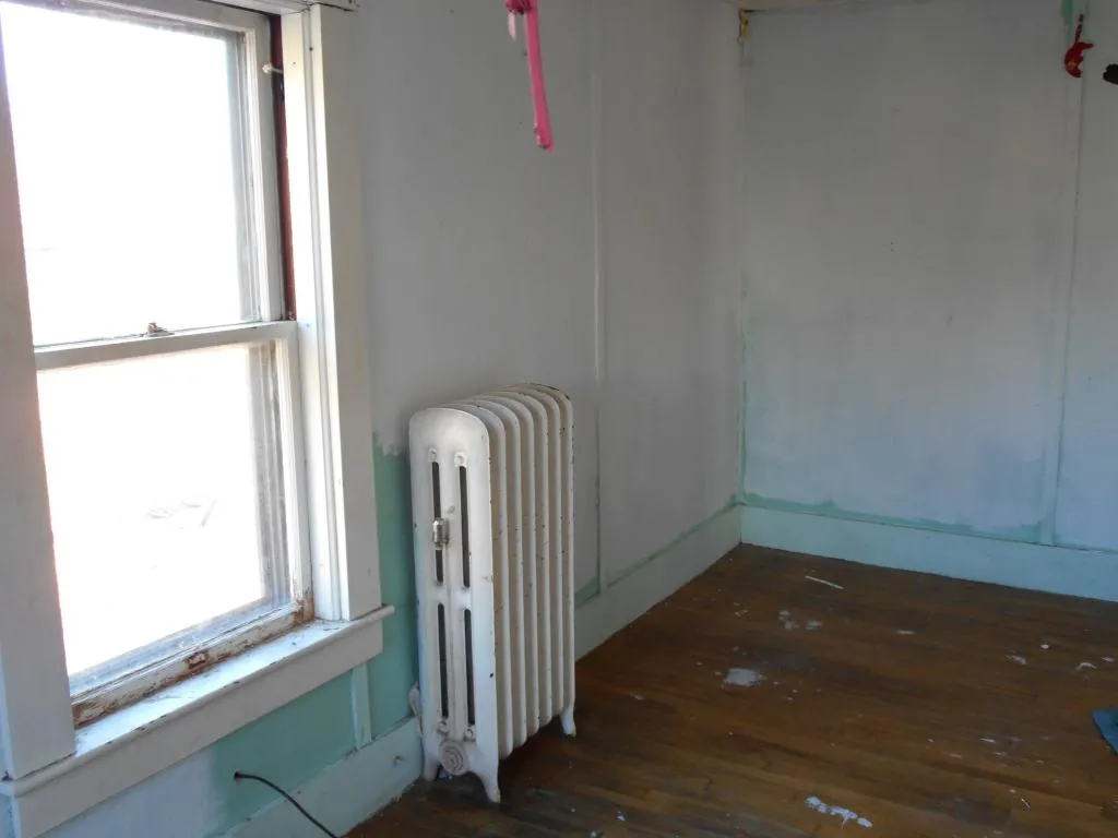 143 Pleasant Street Claremont NH 03743