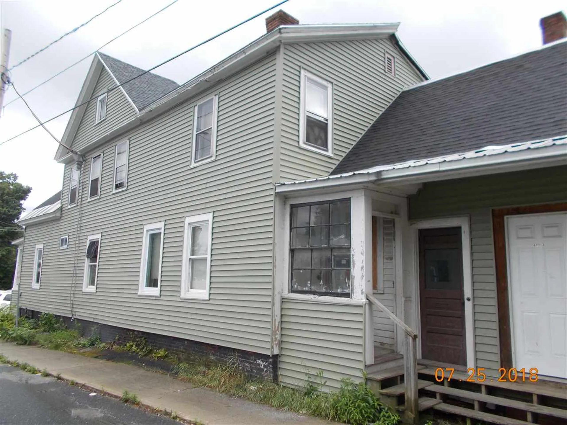 143 Pleasant Street Claremont NH 03743