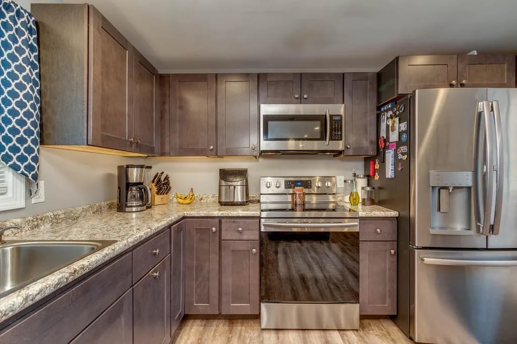 3 Clark Avenue Loudon NH 03307