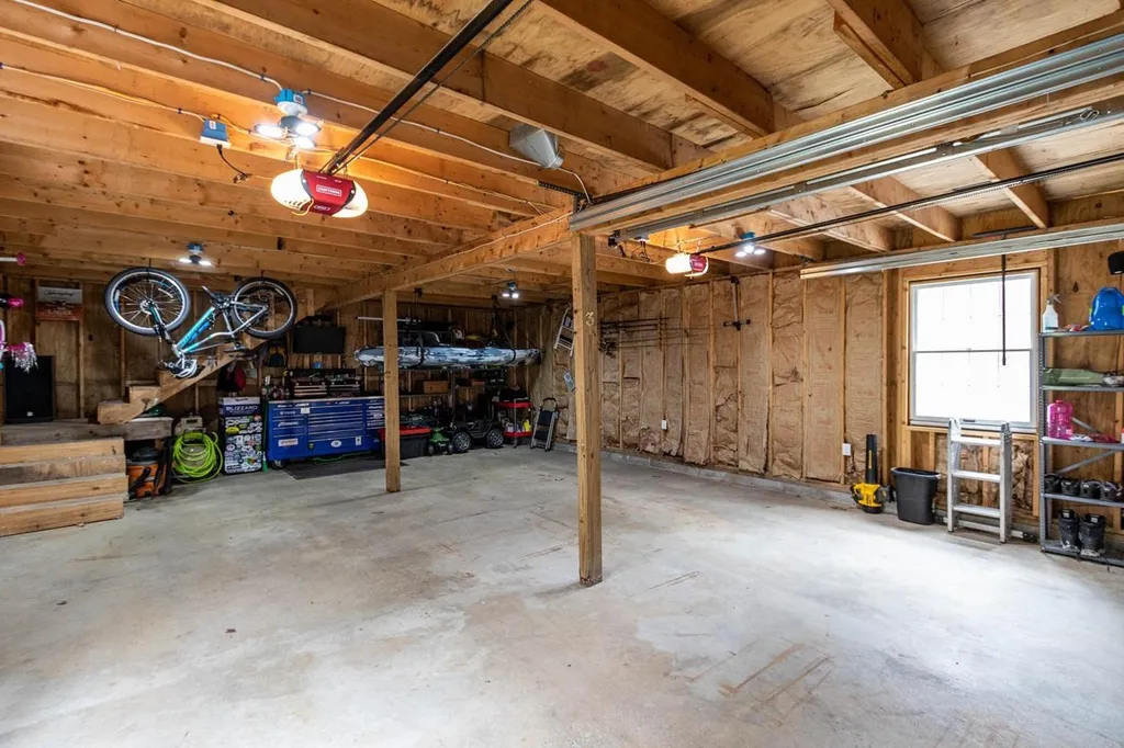 3 Clark Avenue Loudon NH 03307