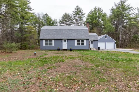3 Clark Avenue Loudon NH 03307