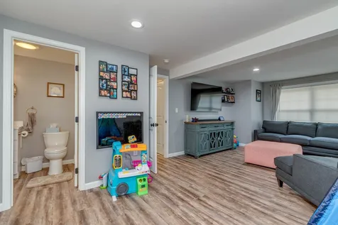 3 Clark Avenue Loudon NH 03307