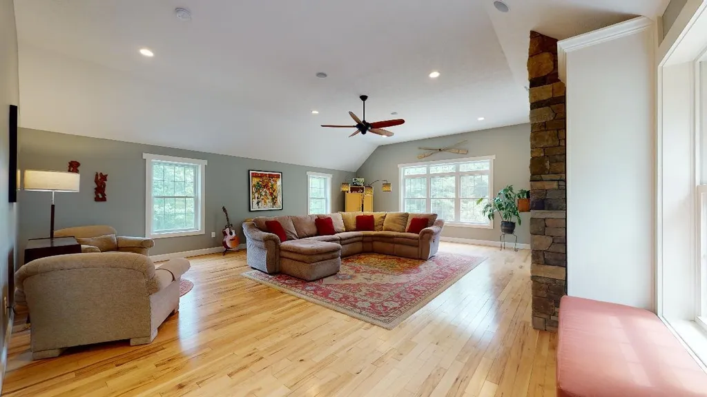 1621 River Road Weare NH 03281