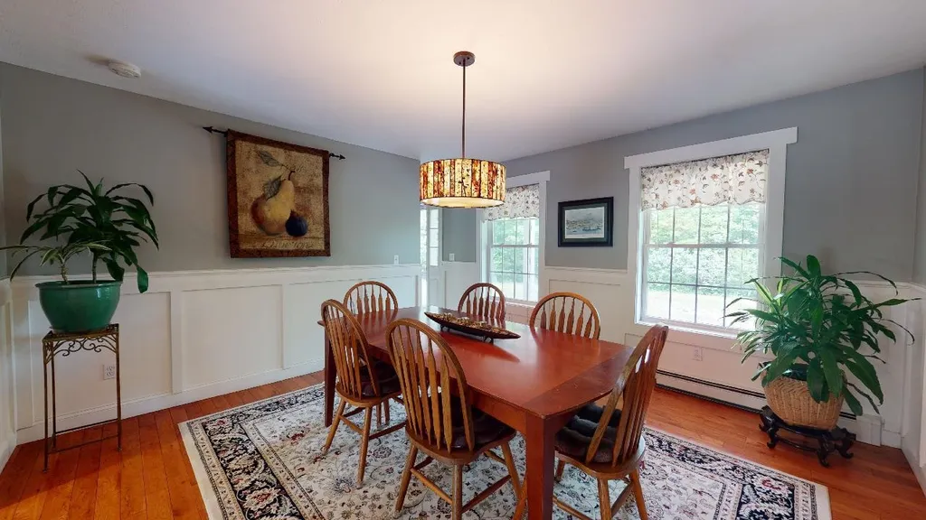 1621 River Road Weare NH 03281
