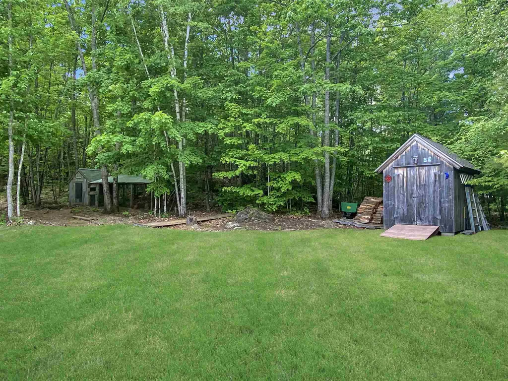 1621 River Road Weare NH 03281