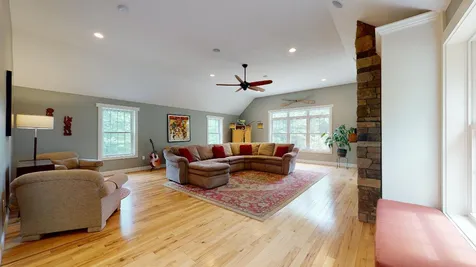 1621 River Road Weare NH 03281