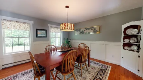 1621 River Road Weare NH 03281