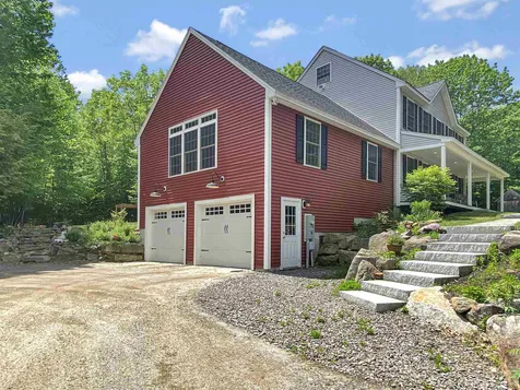 1621 River Road Weare NH 03281