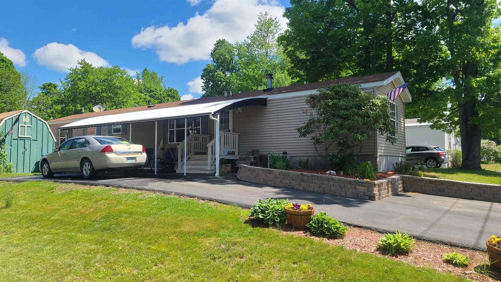 21 Krista Place Claremont NH 03743
