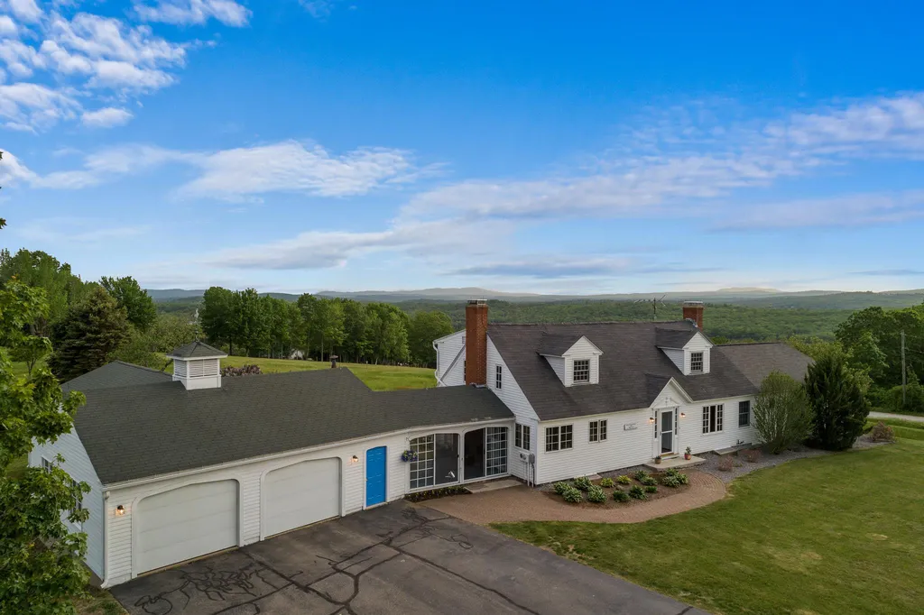 1040 Gorham Pond Road Dunbarton NH 03046