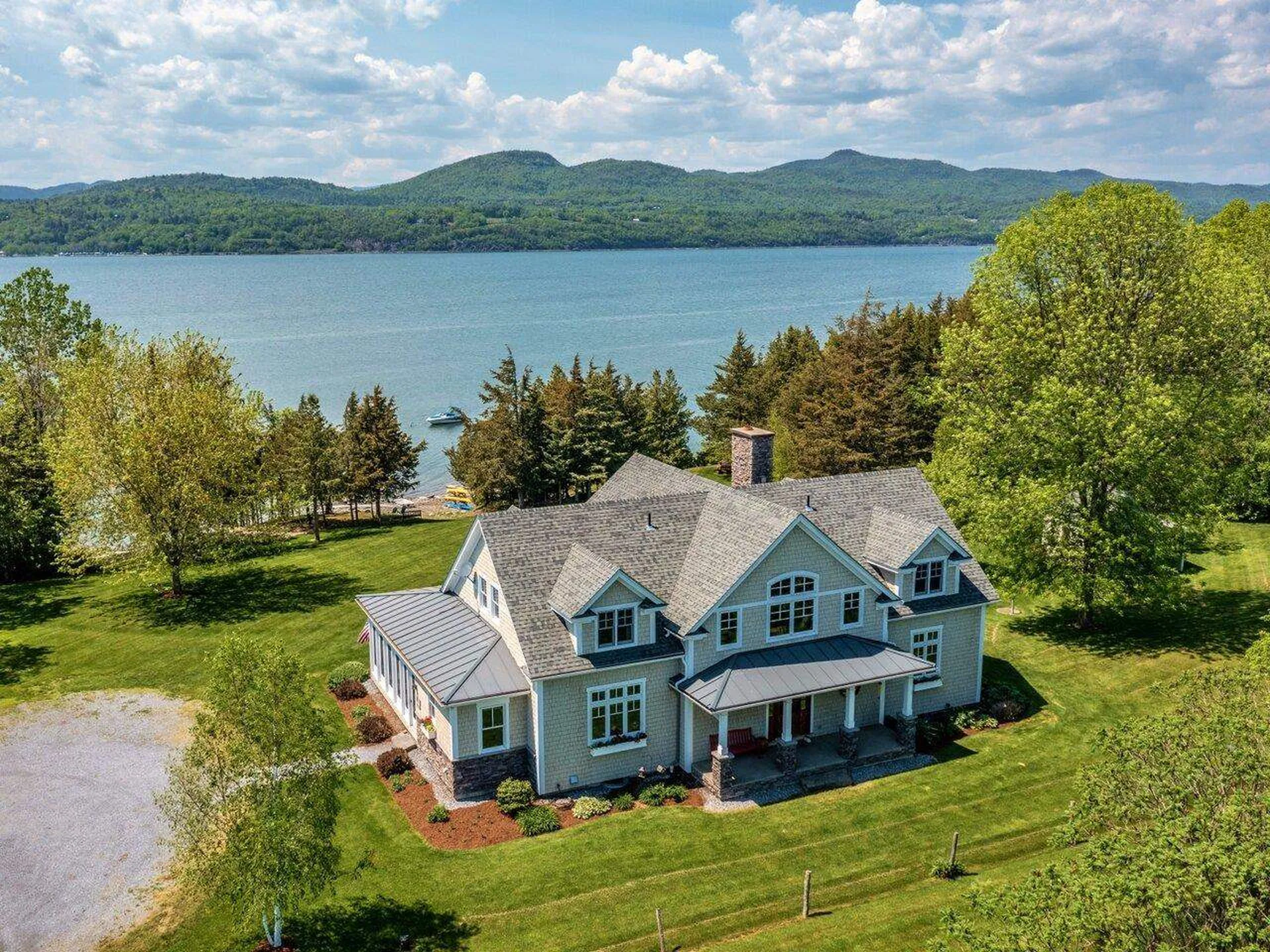 7176 Vt Route 17 West Addison VT 05491