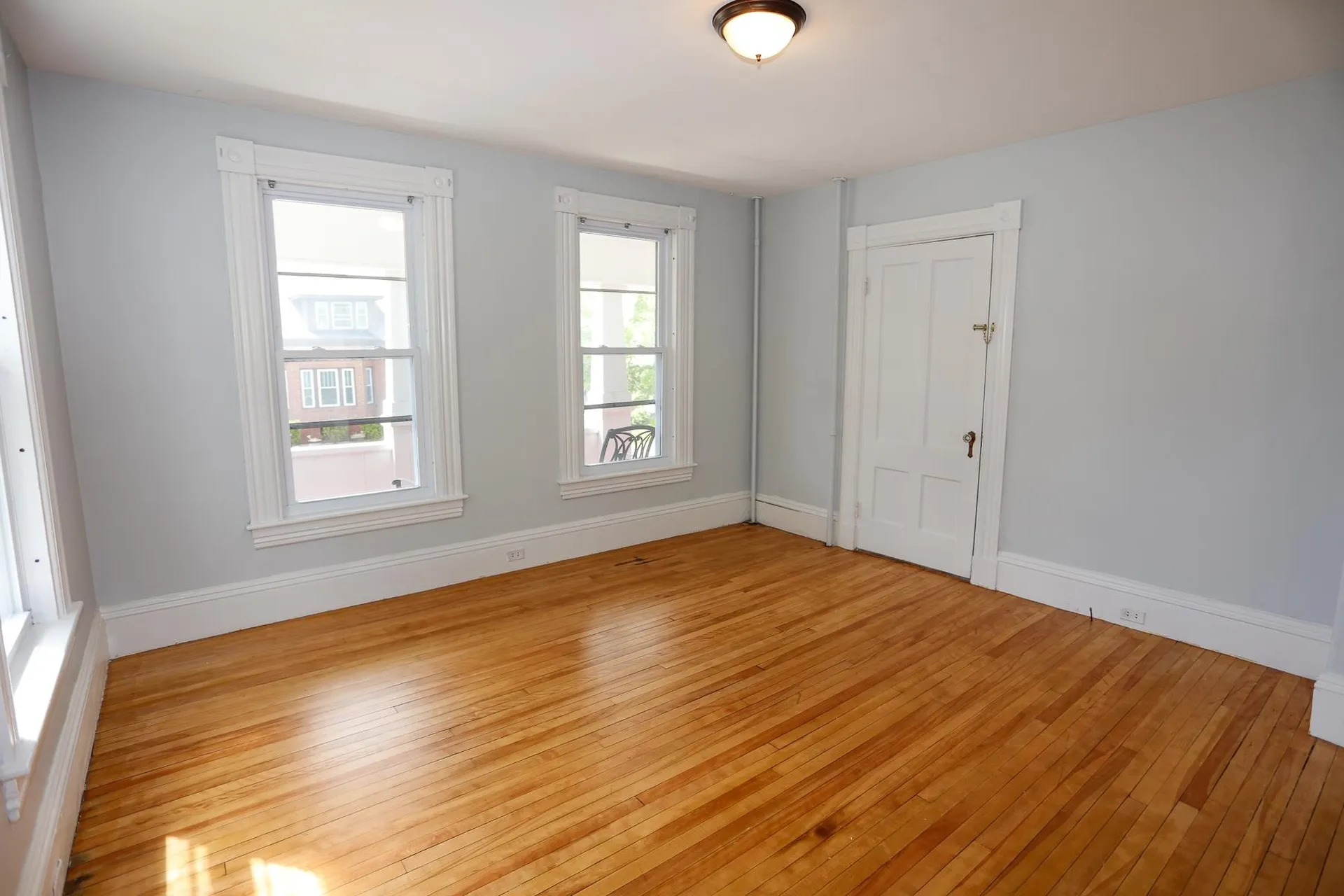 297 Walnut Street Manchester NH 03104