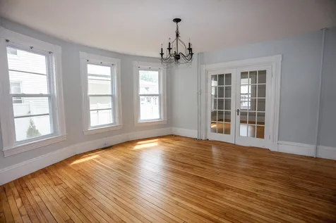 297 Walnut Street Manchester NH 03104