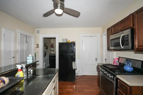 297 Walnut Street Manchester NH 03104