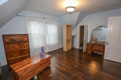 297 Walnut Street Manchester NH 03104