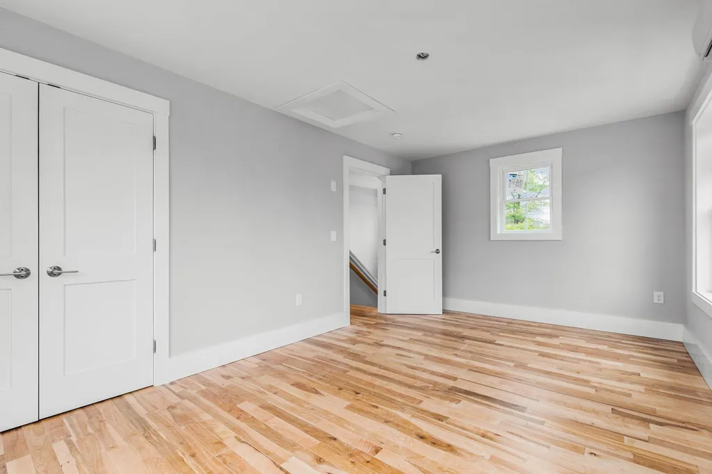 156 Mast Road Dover NH 03820