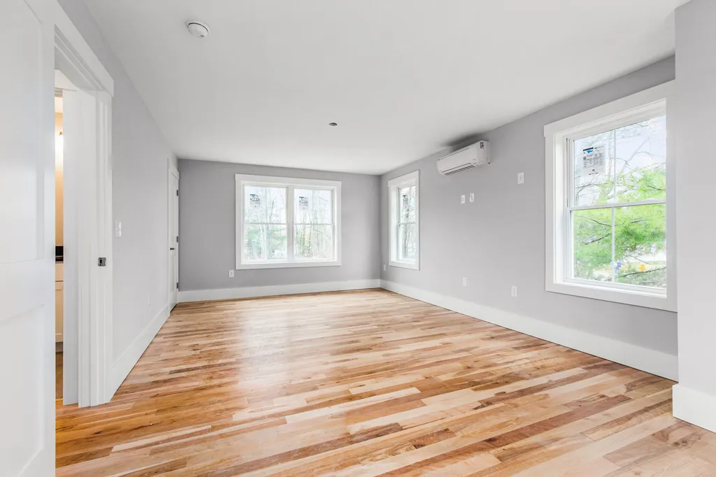 156 Mast Road Dover NH 03820